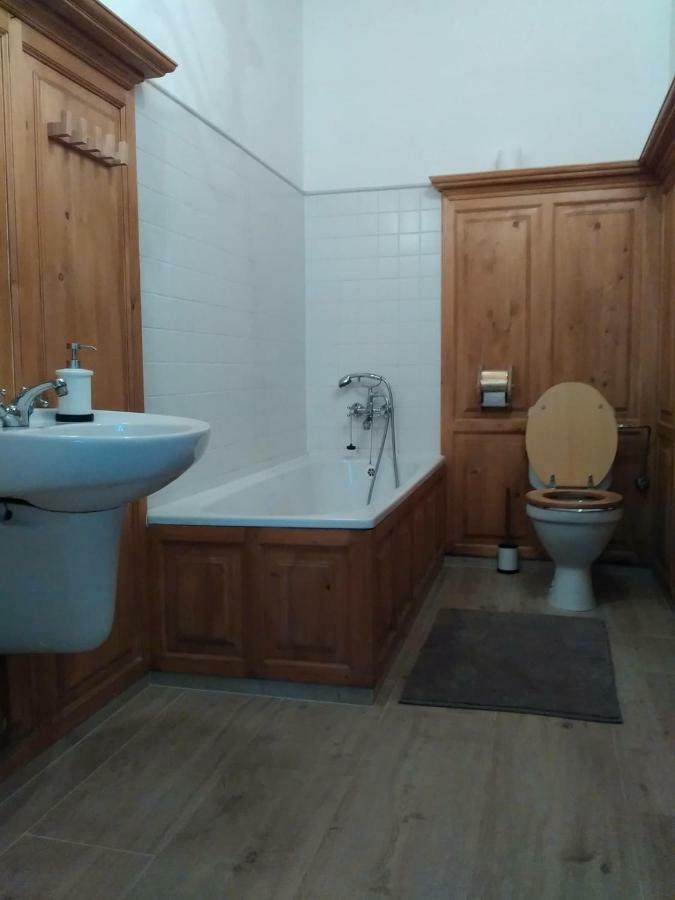 Bucicky Mlyn Hotel Rozdalovice ภายนอก รูปภาพ